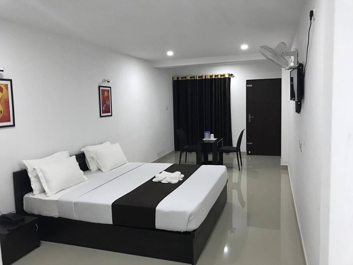 Highland Bristo Otel Kalpatta Dış mekan fotoğraf