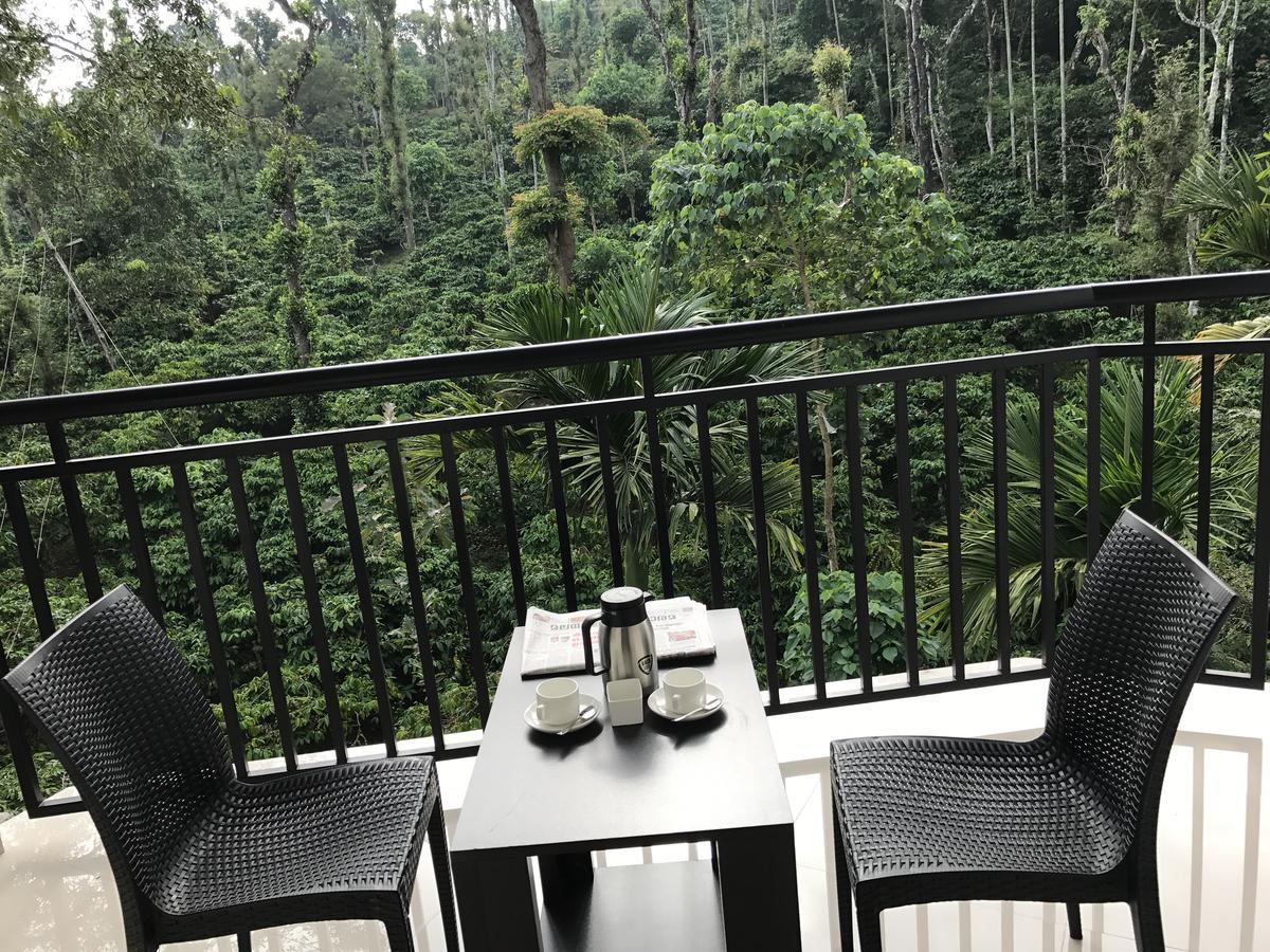 Highland Bristo Otel Kalpatta Dış mekan fotoğraf